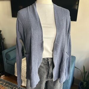 Abercrombie Cardigan lightly worn size XS